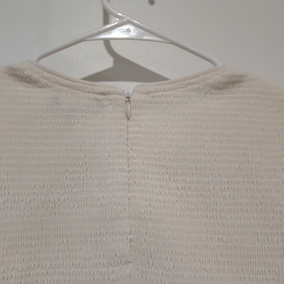 Quince long sleeved cream blouse, zippered back, sheer sleeves - M - Picture 11 of 12